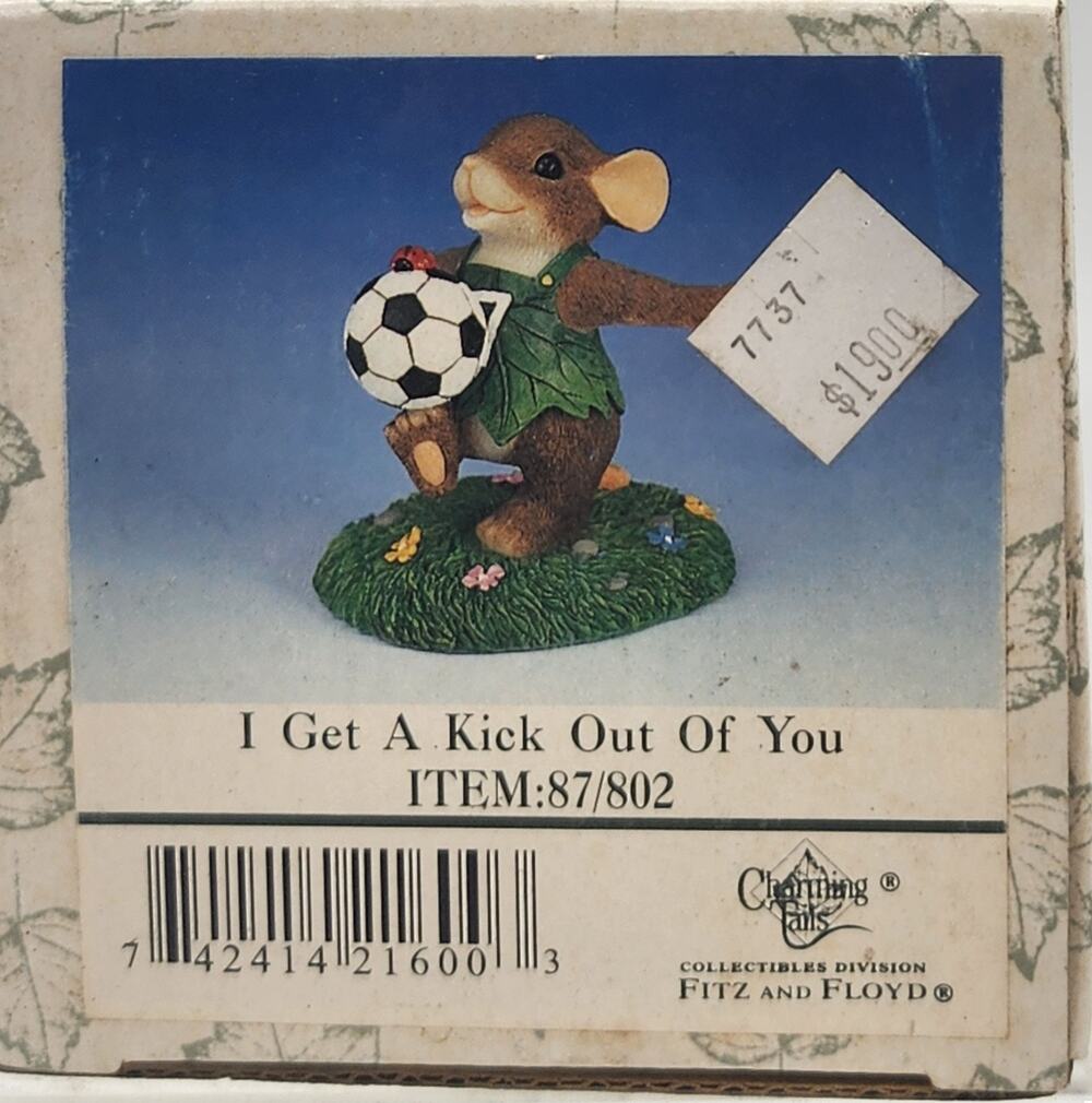 Charming Tails I Get A Kick Out Of You 87/802 Mouse Figurine Soccer Ball